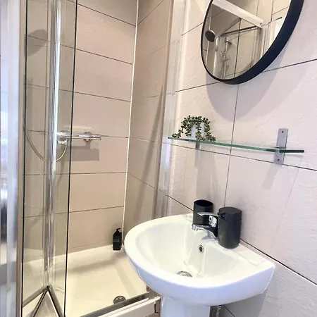 A Fantastic One Double Bedroom Flat *