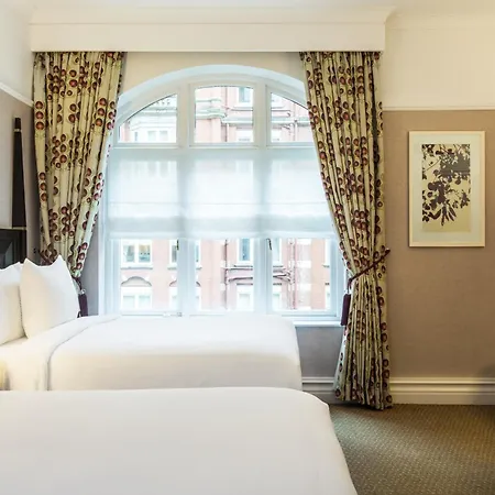 St. Ermin's Hotel, Autograph Collection Hotel 4*