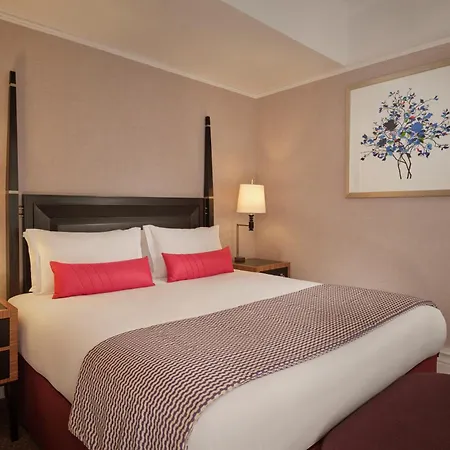St. Ermin's Hotel, Autograph Collection Hotel 4*