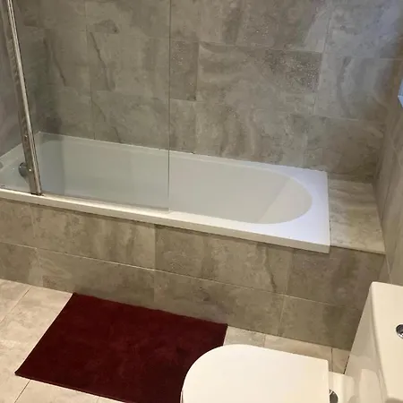 Brilliant 2 Bed - 2 The Southwell Apartment *