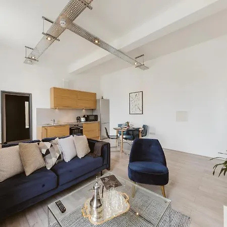 Grand Prix House Apartment