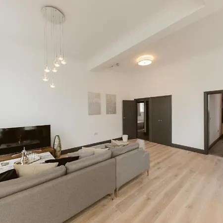 Grand Prix House Apartment