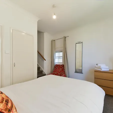 Spacious Maida Vale 2 Bed