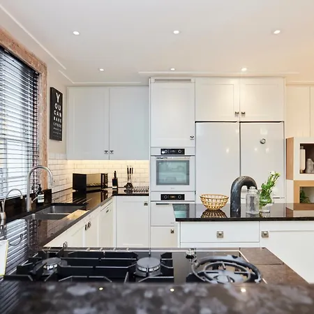 Apartment The St. Lukes Garden Place - Spacious 4bdr House With Garden And Terrace London