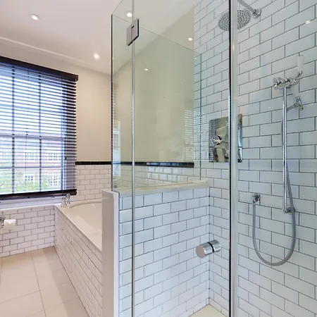 The St. Lukes Garden Place - Spacious 4bdr House With Garden And Terrace * London