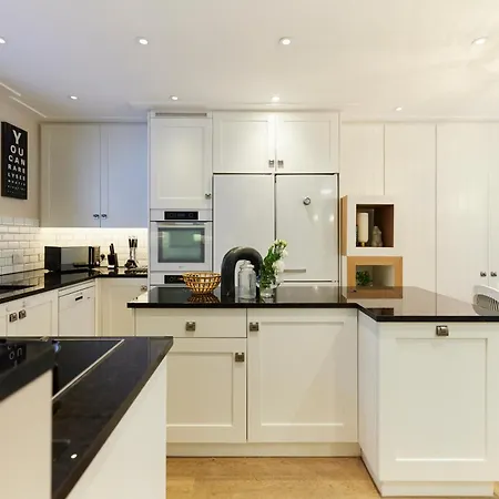 Apartment The St. Lukes Garden Place - Spacious 4bdr House With Garden And Terrace London