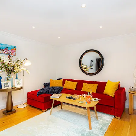 Apartment Immense Gorgeous 2br Wbalcony & Office In Chelsea London