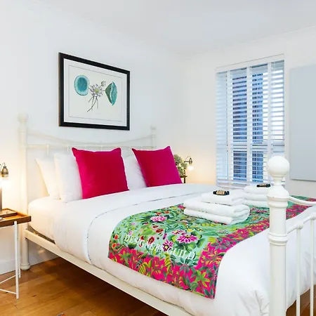 Immense Gorgeous 2br Wbalcony & Office In Chelsea Apartment *
