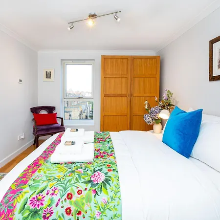Apartment Immense Gorgeous 2br Wbalcony & Office In Chelsea