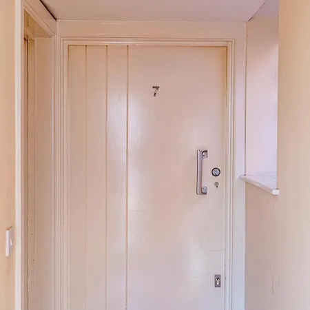 Large 2min To Hendon Station The Hyde