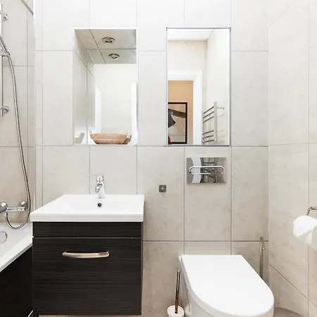 The Wembley Escape - Lovely 2bdr Flat London