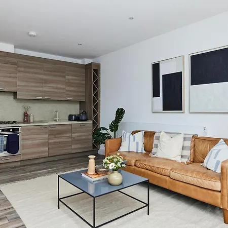 The Wembley Escape - Lovely 2bdr Flat London