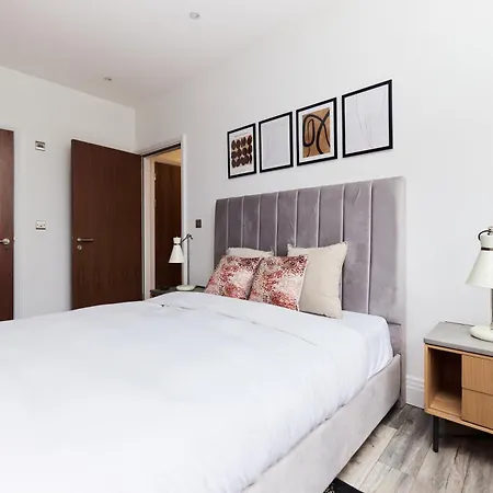 The Wembley Escape - Lovely 2bdr Flat London