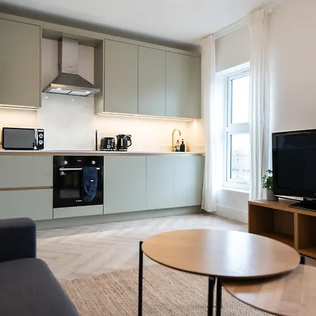 Apartment The Battersea Place - Charming 4bdr Flat London