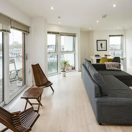 2bed Flat With The View/kingston *