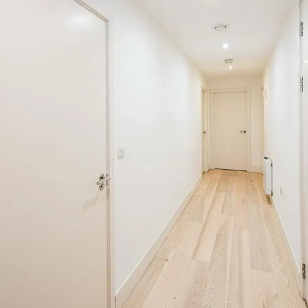 Apartment 2bed Flat With The View/kingston *