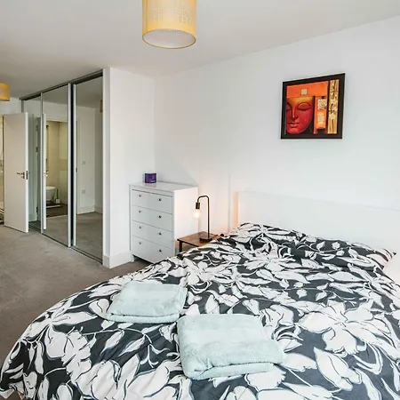 Apartment 2bed Flat With The View/kingston