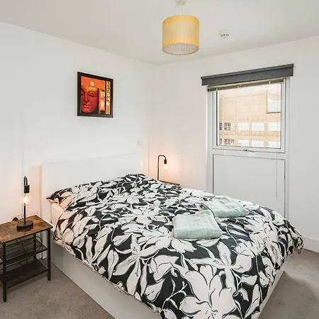 2bed Flat With The View/kingston Apartment