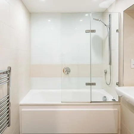 Apartment 2bed Flat With The View/kingston London