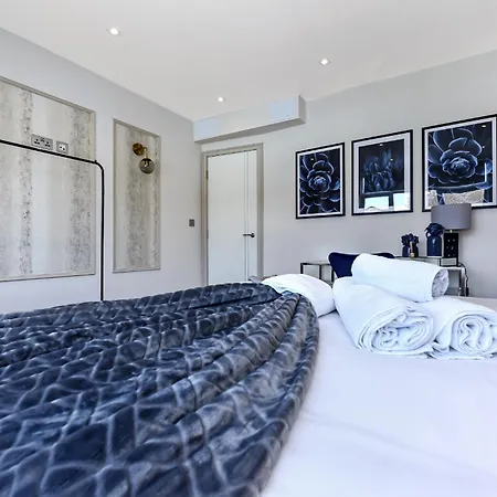 Stylish 2 Bedroom - Wembley Park דירה