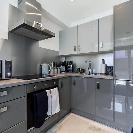 Stylish 2 Bedroom - Wembley Park * לונדון