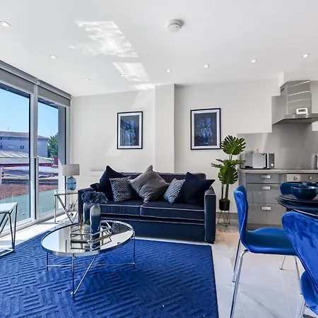 Stylish 2 Bedroom - Wembley Park דירה