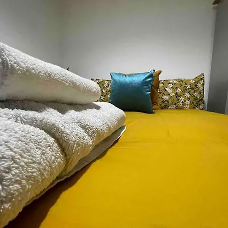 Victoria Mews Hoxton Shoreditch * London