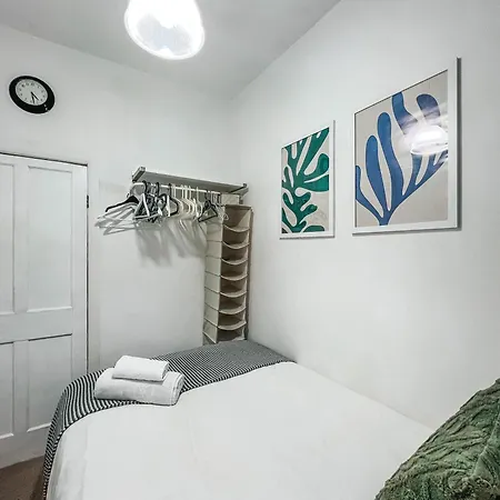 Gorgeous 3 Bed With Garden Office By Staybynumbers Apartment London
