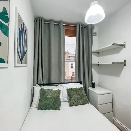 Gorgeous 3 Bed With Garden Office By Staybynumbers Apartment