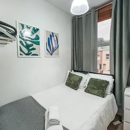 Gorgeous 3 Bed With Garden Office By Staybynumbers Apartment