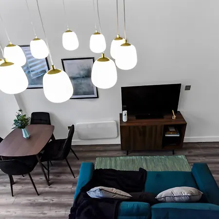 Fabulous One Bedroom Flat With Private Garden Apartment London