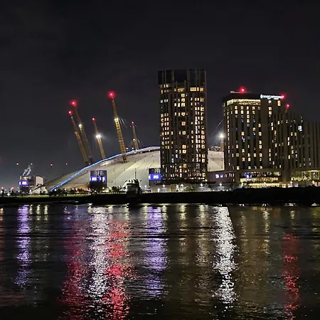 Luxury In Canary Wharf