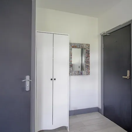 Apartment Modern Greatly Located *