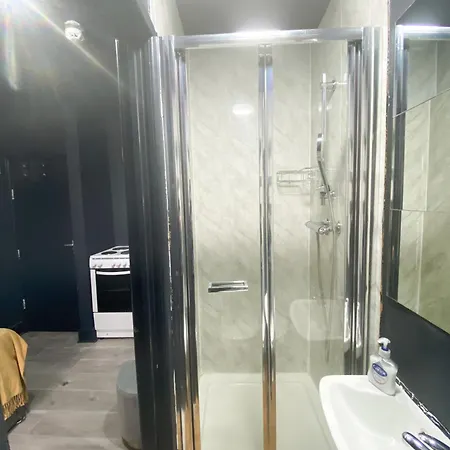 Cozy Flat Holland Road Close To Westfield Apartment London