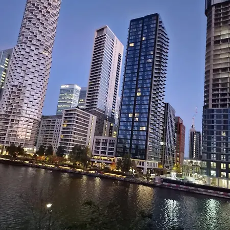 Canary Wharf View * London
