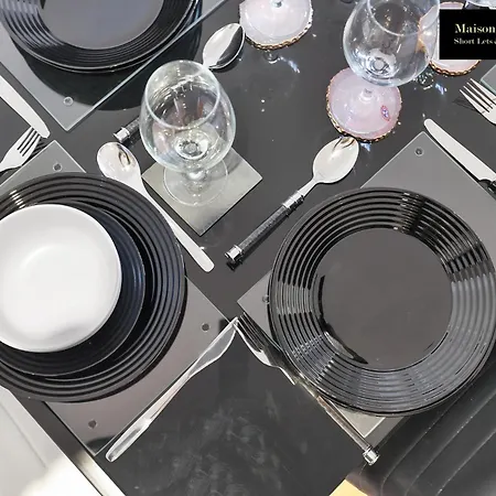 Weekly Or Monthly Stays, London, Chelsea - Sleeps 8- 3bedroom Serviced By Maison Christo Apartment