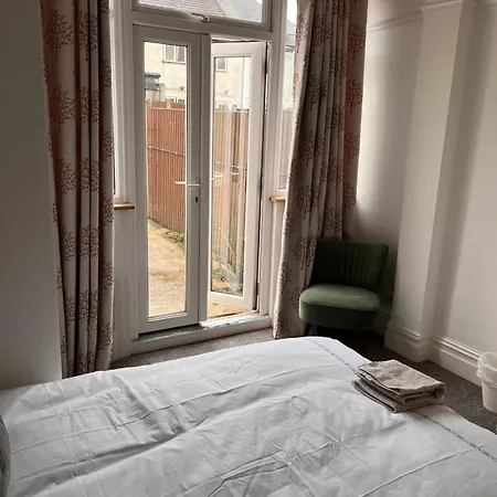 Luxury Cosy Retreat London