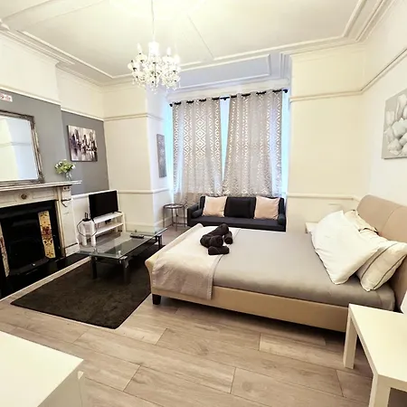Norbury House - 1a Apartment Norbury (Greater London)
