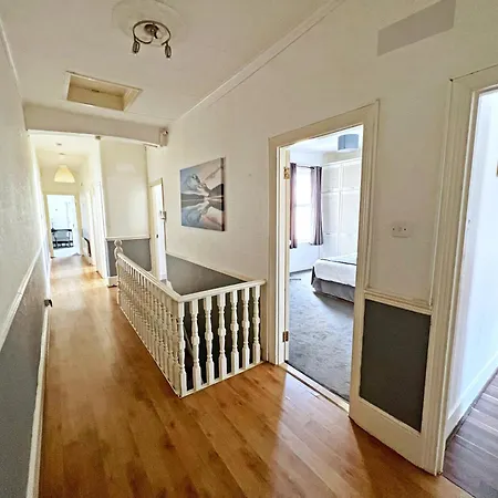Apartment Newly Refurbished 2 Bedroom Flat - Long Avl Norbury (Greater London)