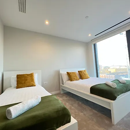 2 Bedroom Modern Family Flat-apartment Fulham London