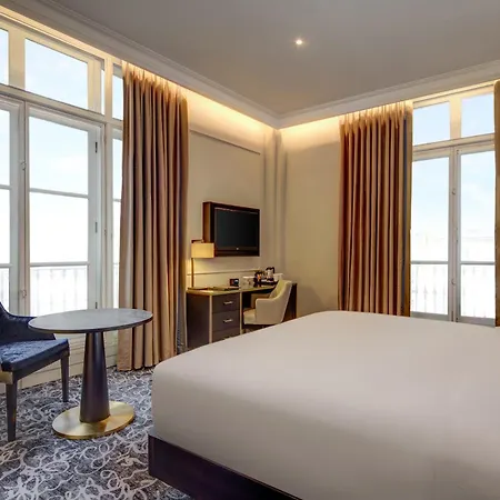 Hilton Euston 4*