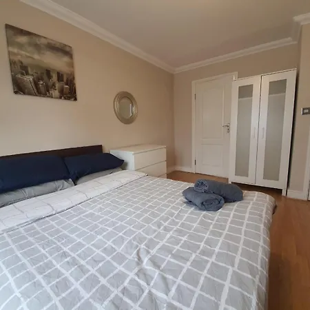 Eastwood Guest house