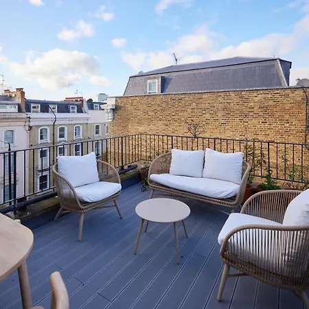 The Earl's Court Space - Modern 2bdr Flat With Terrace + Parking Apartment *