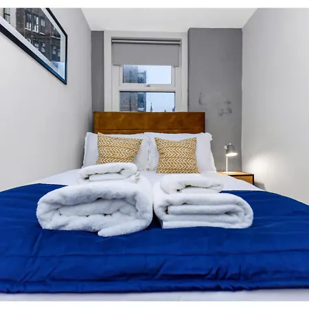 Apartment Captivating 2 Bd Flat In