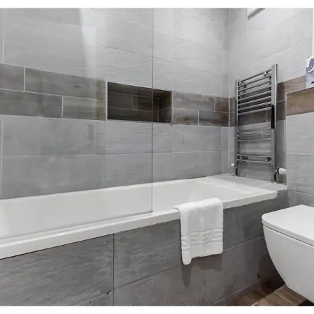 Apartment Captivating 2 Bd Flat In *