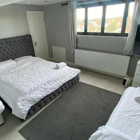 Homestay Large House Close To Greenwich *