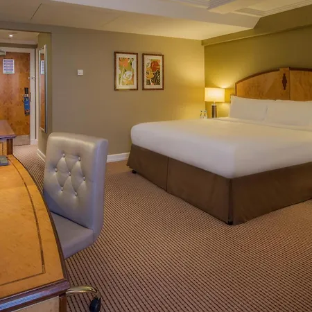 Hilton Paddington 4*