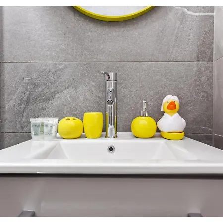 Energizing Getaway: Newly Renovated 2 Bedroom Flat London