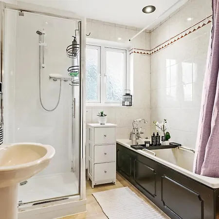 Apartment Greenford Hububb *