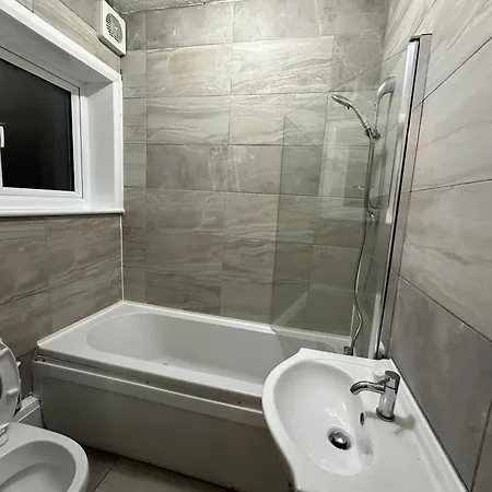 Keedonwood Road Bromley, With Free Wifi * Bromley